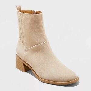 Women's Ashley Low Block Ankle Boots Taupe - Universal Thread -